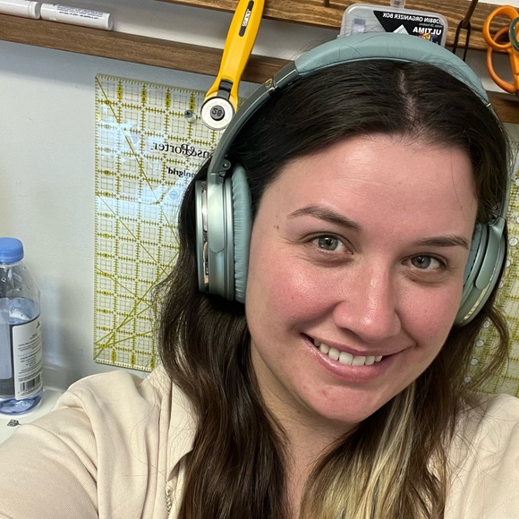 Meet your Posher, Brook - Picture 1 of 1